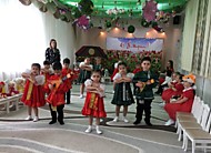 Утренник 8 марта - средняя группа